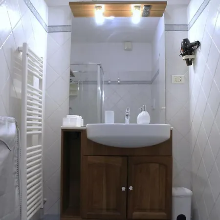 Casa Bianca Stella - Trilocale Con Posto Auto Appartamento